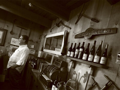 HillCrest Oregon winery tasting room interior