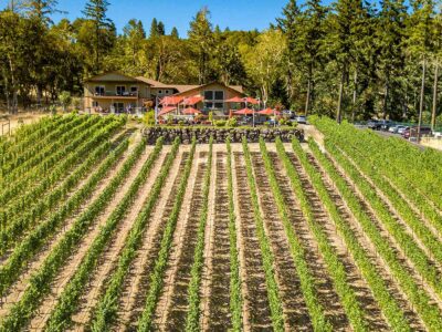 Cooper Ridge Vineyard tasting room exterior